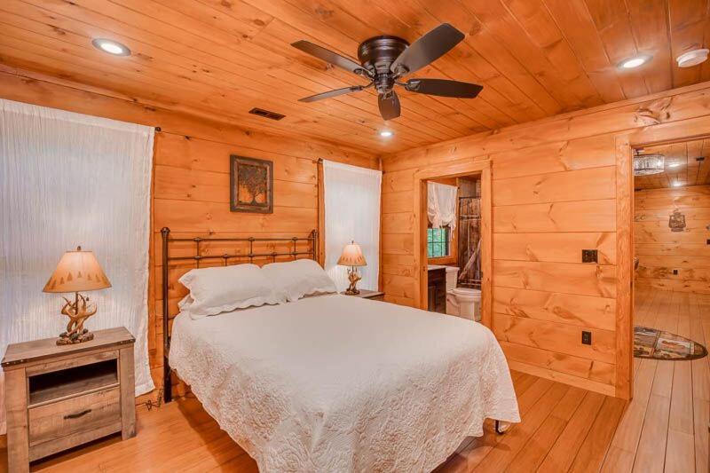 גטלינבורג The Buckhorn By Stony Brook Cabins מראה חיצוני תמונה